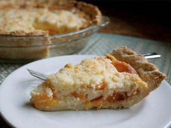 Crostata di Pesche e Panna Acida (Peach Pie): Un Dolce Cremoso e Estivo