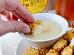 Dip di Pollo Piccante con Zenzero e Cipolle Croccanti: Un Antipasto dal Gusto Unico